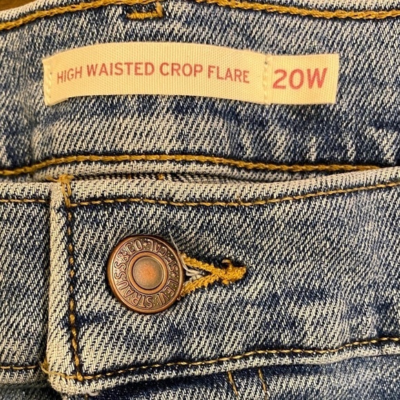 Levi’s 20W High Waisted Crop Flare Jeans Women’s Stretch A0971-0000 - Picture 8 of 13
